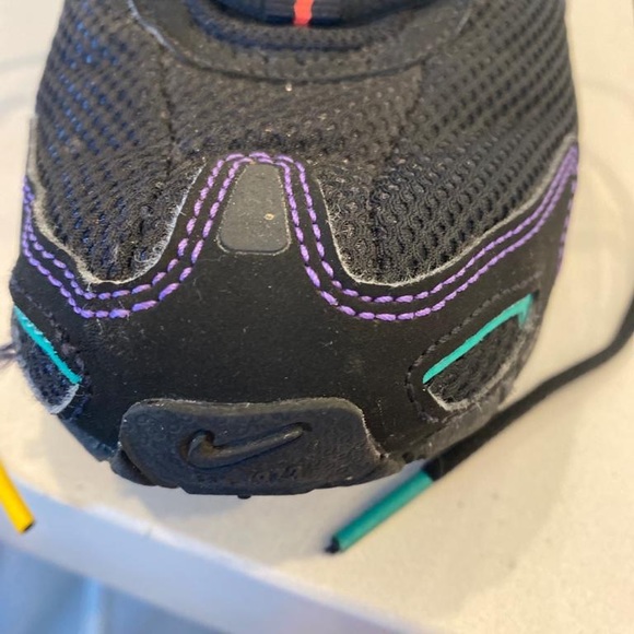 Nike Air Torch 4 - Picture 2 of 8